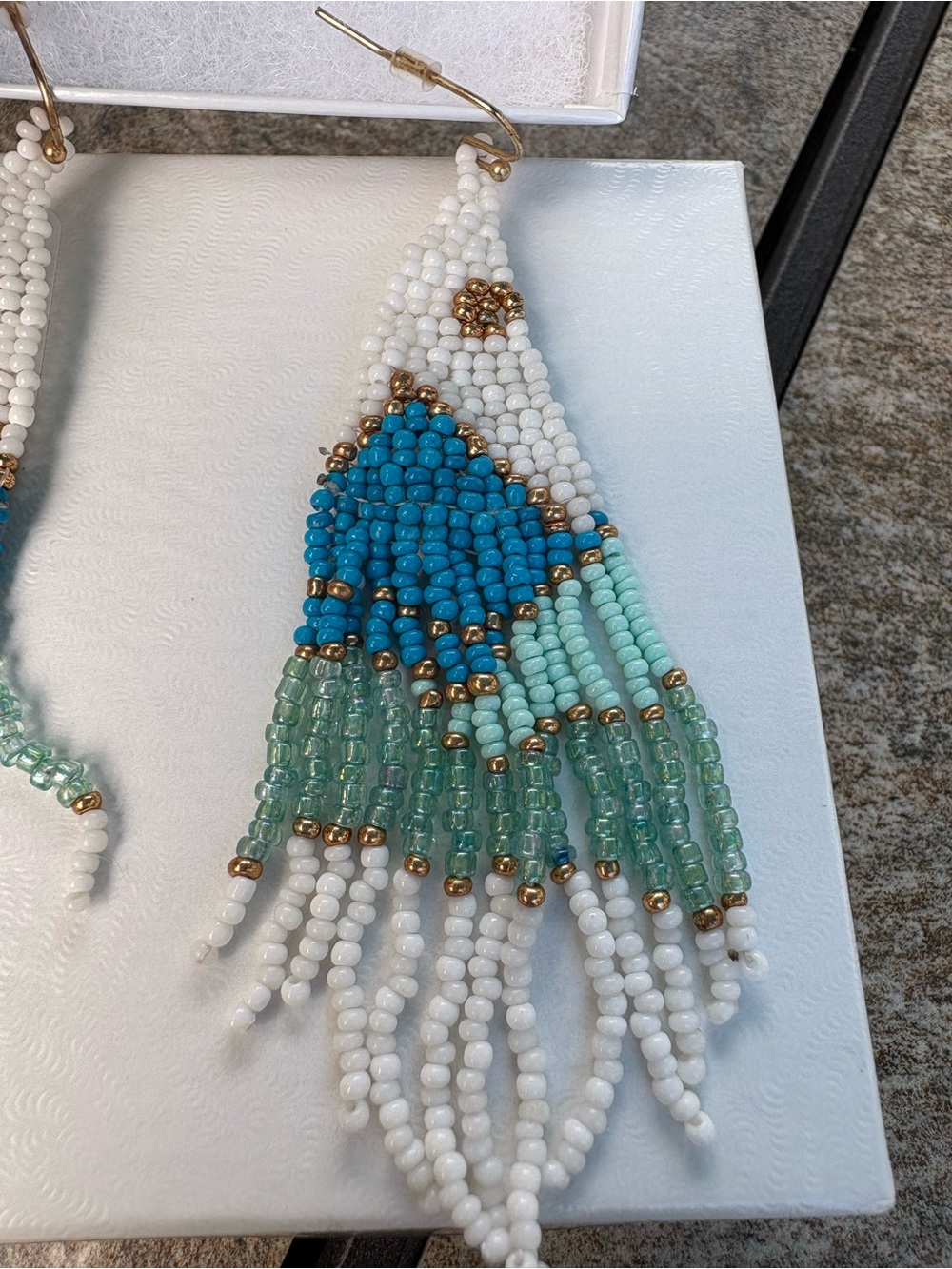 Artisan Handmade beaded earrings - Picture 3 of 4
